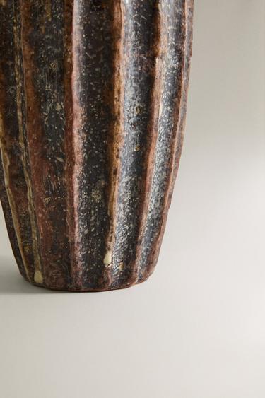 DISTRIBUTEUR SAVON TERRE CUITE RELIEF - Marron de Zara - Image 3