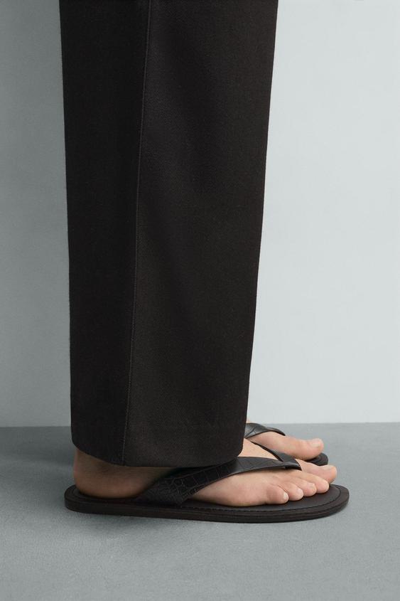 CROCODILE EMBOSSED STRAP SANDALS