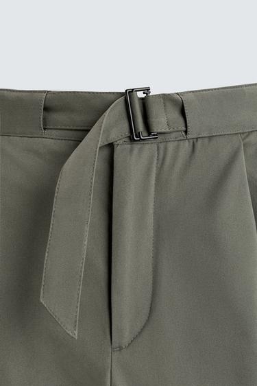 SHORT RELAXED FIT PLIS AVEC CEINTURE - Kaki de Zara - Image 8