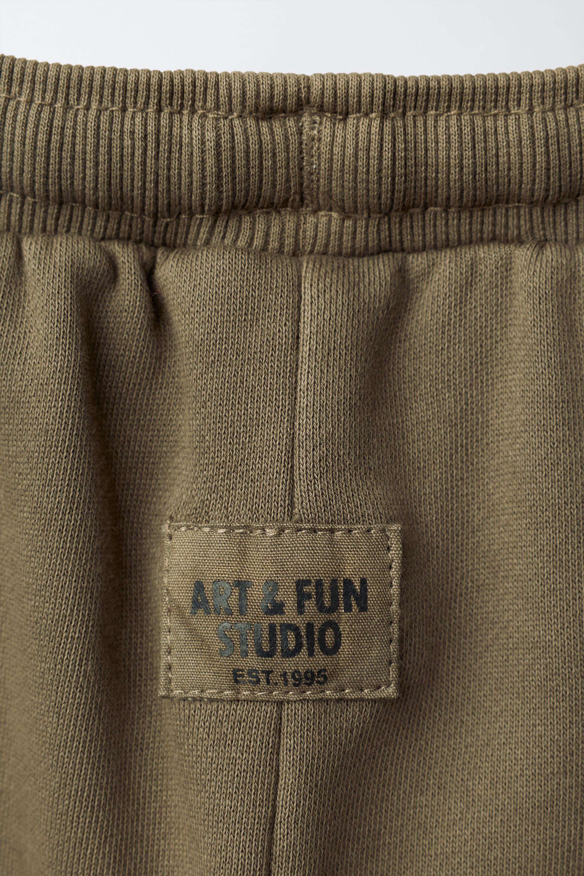 GARMENT DYED SEAM DETAIL JOGGING PANTS