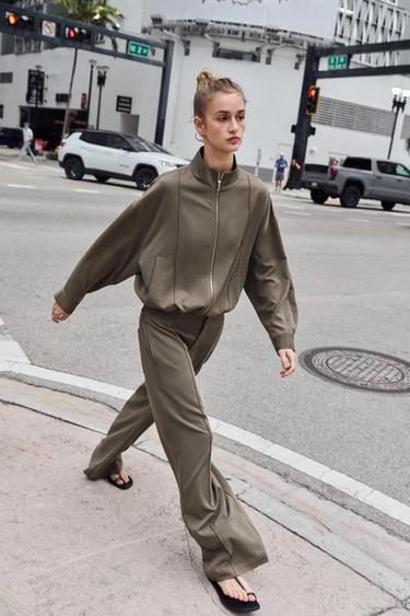 STRAIGHT-LEG TROUSERS WITH FRONT SEAM - Khaki by Zara