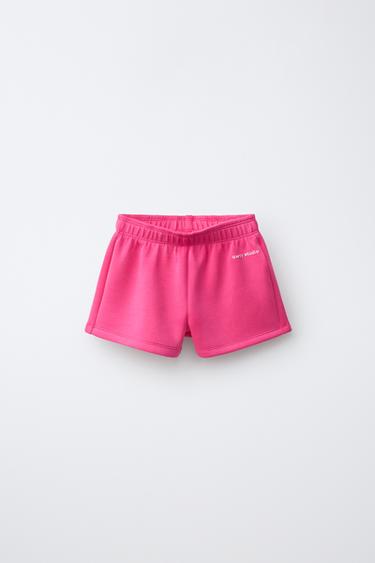 BERMUDA TEXTO RELIEVE SPORTY - Fucsia de Zara - Imagen 0