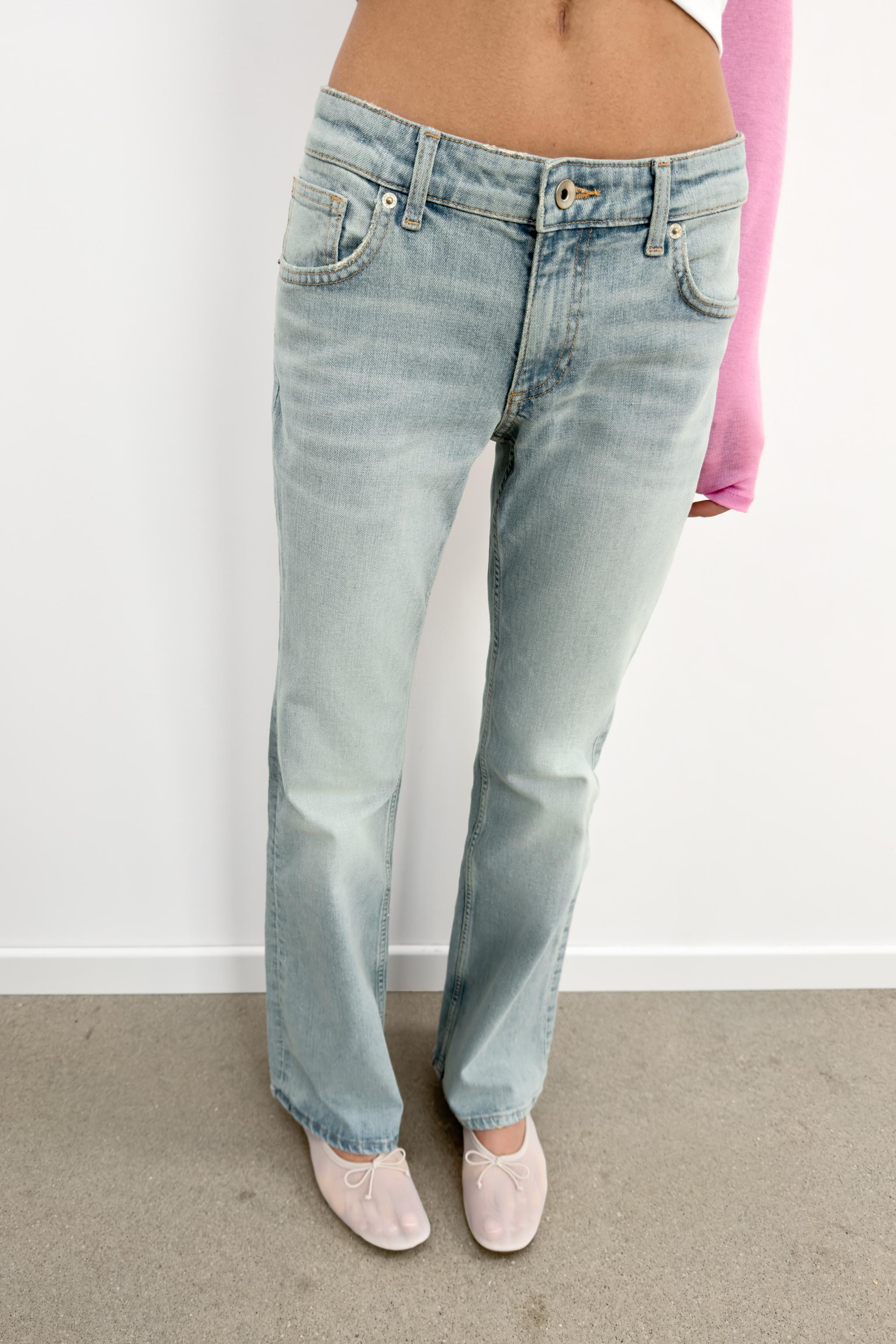 Zara Trf Düşük Bel Bootcut Jean görsel 3