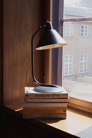 IRON DESK LAMP - Dark grey Zara