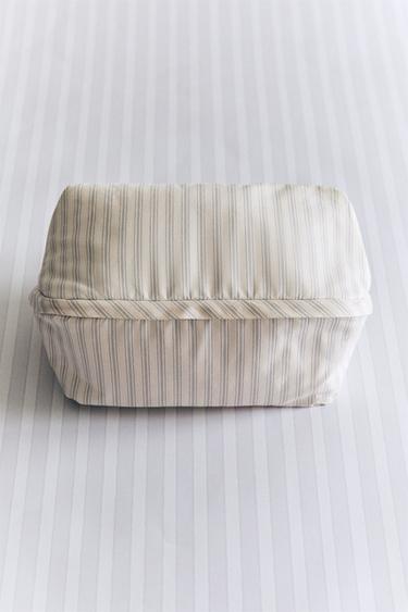 CHILDREN'S STRIPED WASH BAG - striped by Zara