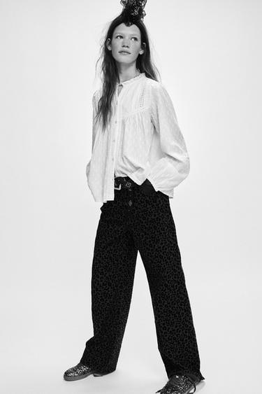 CHEMISE ROMANTIQUE EN PLUMETIS - Blanc cassé de Zara