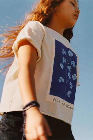 CAMISETA ESTAMPADO FLORES - Crudo de Zara