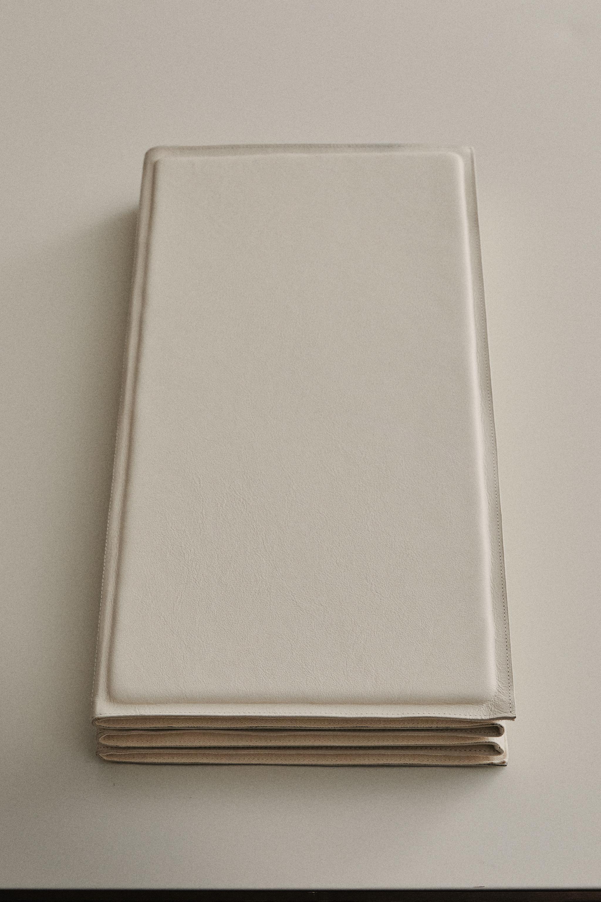 TAPIS YOGA PLIABLE CUIR