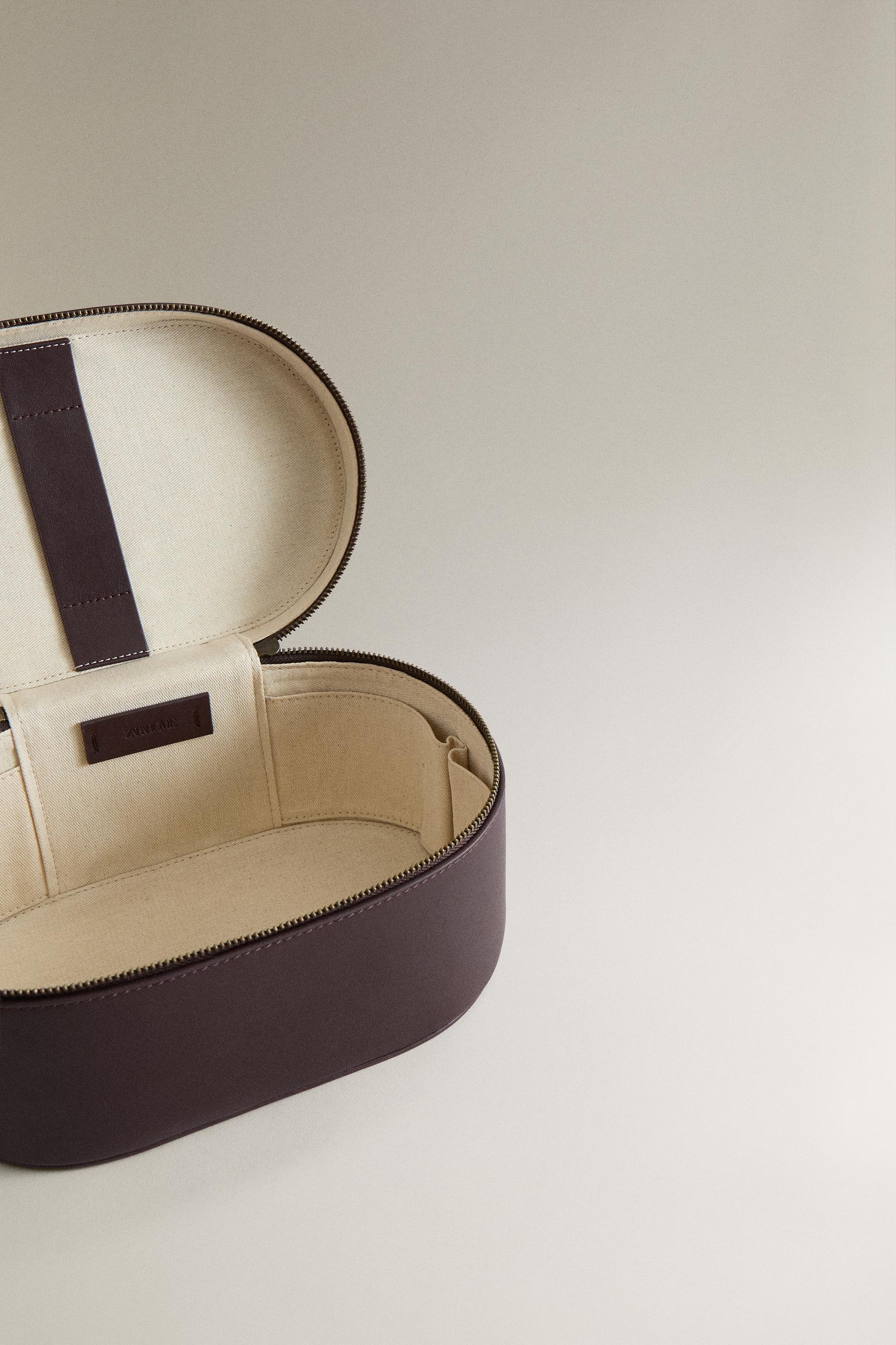 TROUSSE DE TOILETTE RIGIDE CUIR NAPA