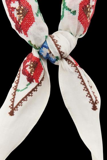 Zara FLORAL EMBROIDERY BANDANA - Ecru