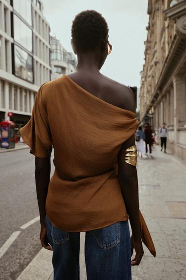 ASYMMETRIC SATIN TOP WITH APPLIQUÉ - Tobacco by Zara - Image 5