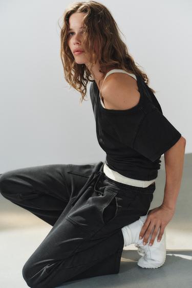 PANTALONI DIN BUMBAC CU BUZUNARE - Negru de la Zara