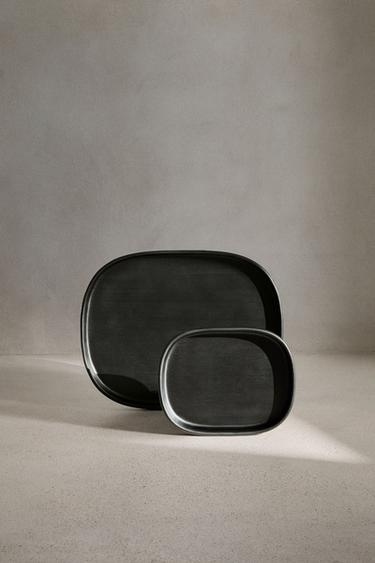 TRAY 02 - Preto da Zara