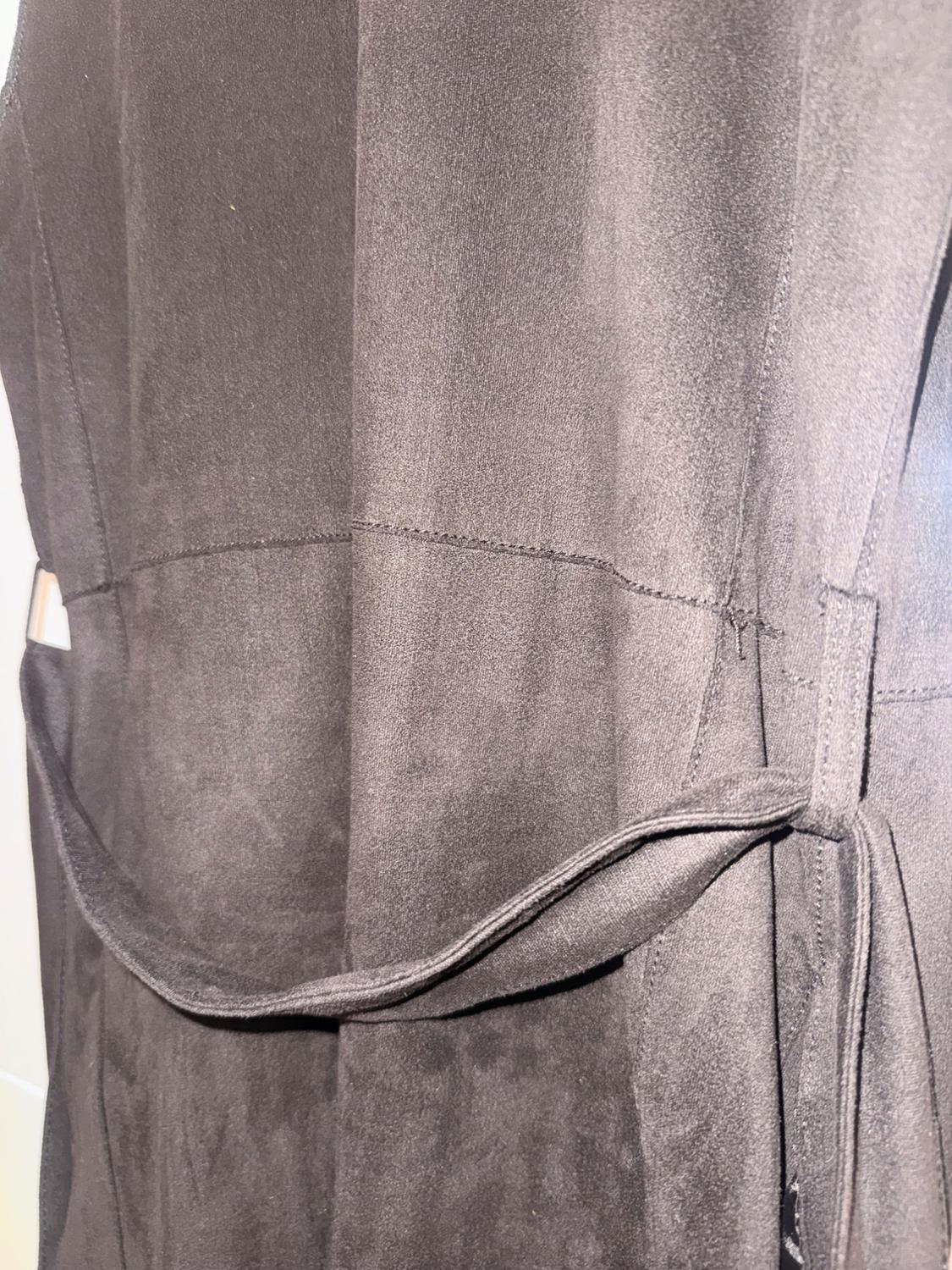 PLEATED FLOWING GILET - Image 4