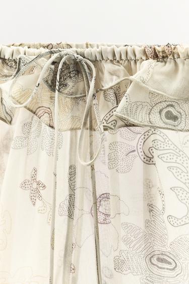 SHORT IMPRIMÉ À VOLANTS - Blanc cassé de Zara - Image 4