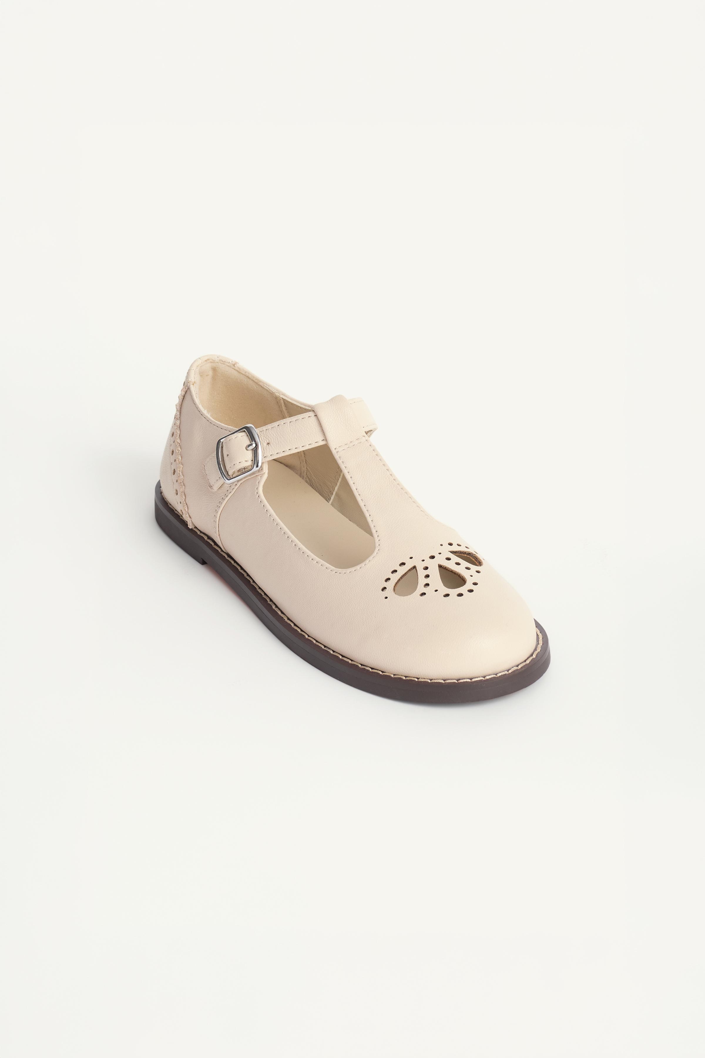 CHAUSSURES EN T CUIR ÉDITION LIMITÉE