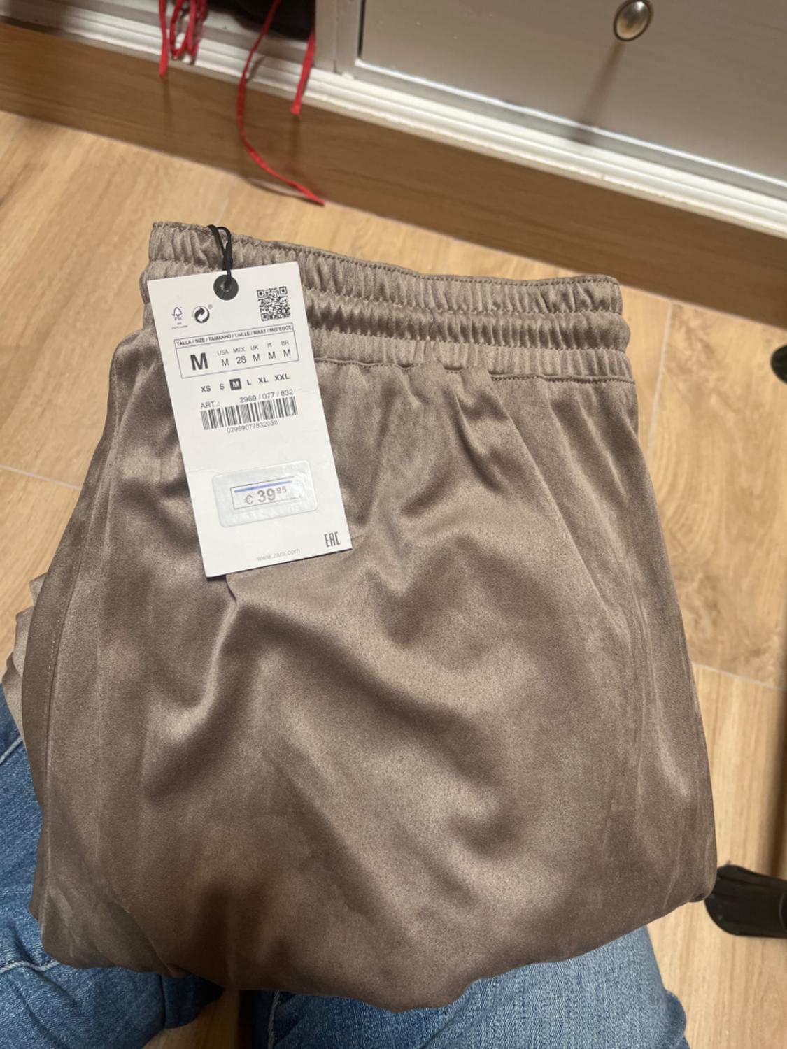 JOGGING TROUSERS WITH POCKETS