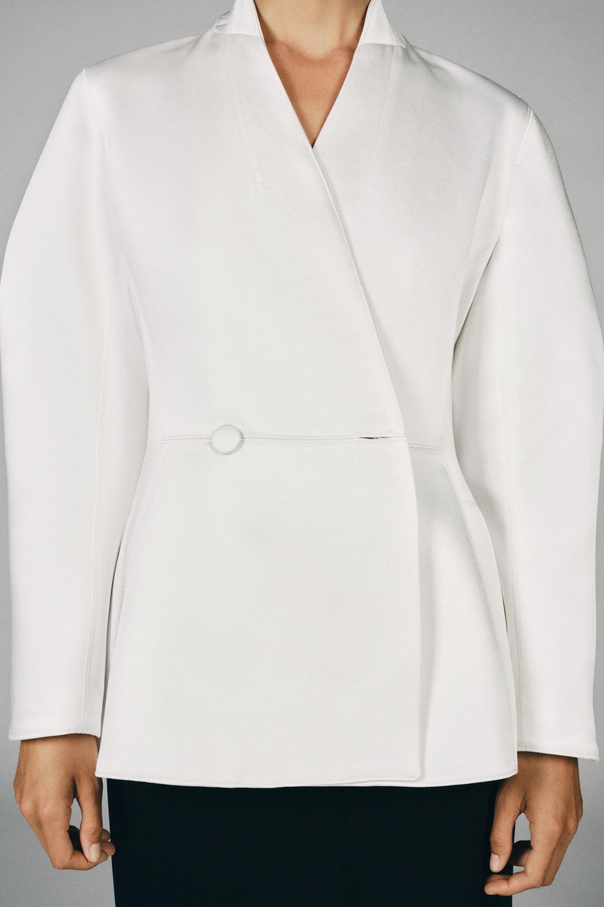 SATIN DOUBLE-BREASTED BLAZER
