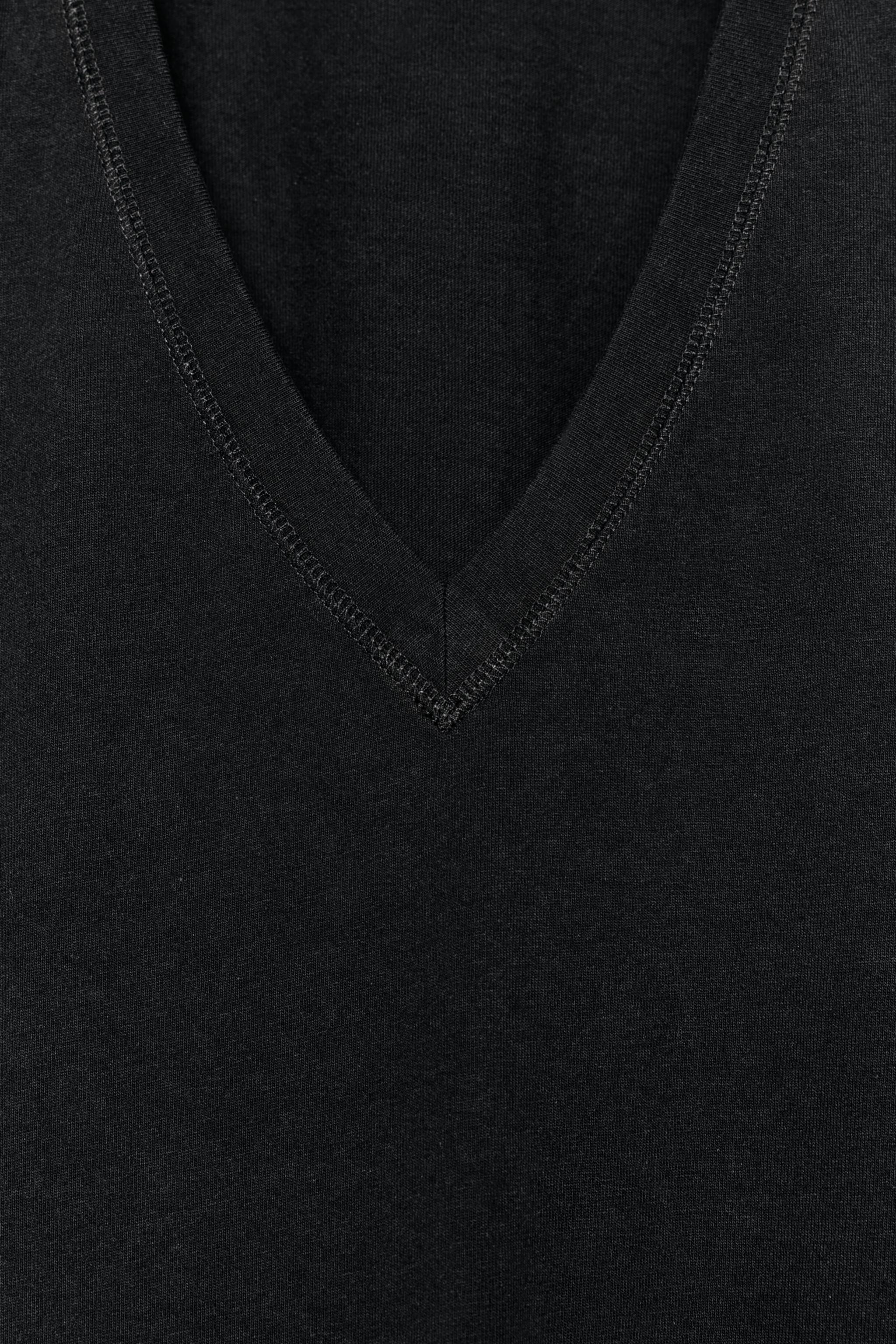 Женские футболки Zara COTTON V-NECK T-SHIRT — фото 7