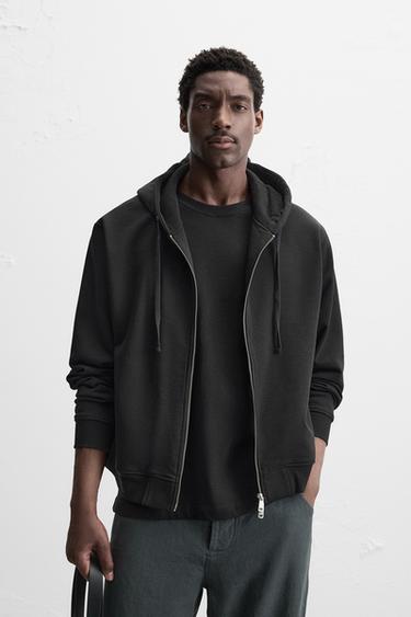 BASIC HOODIE WITH ZIP - Black by Zara