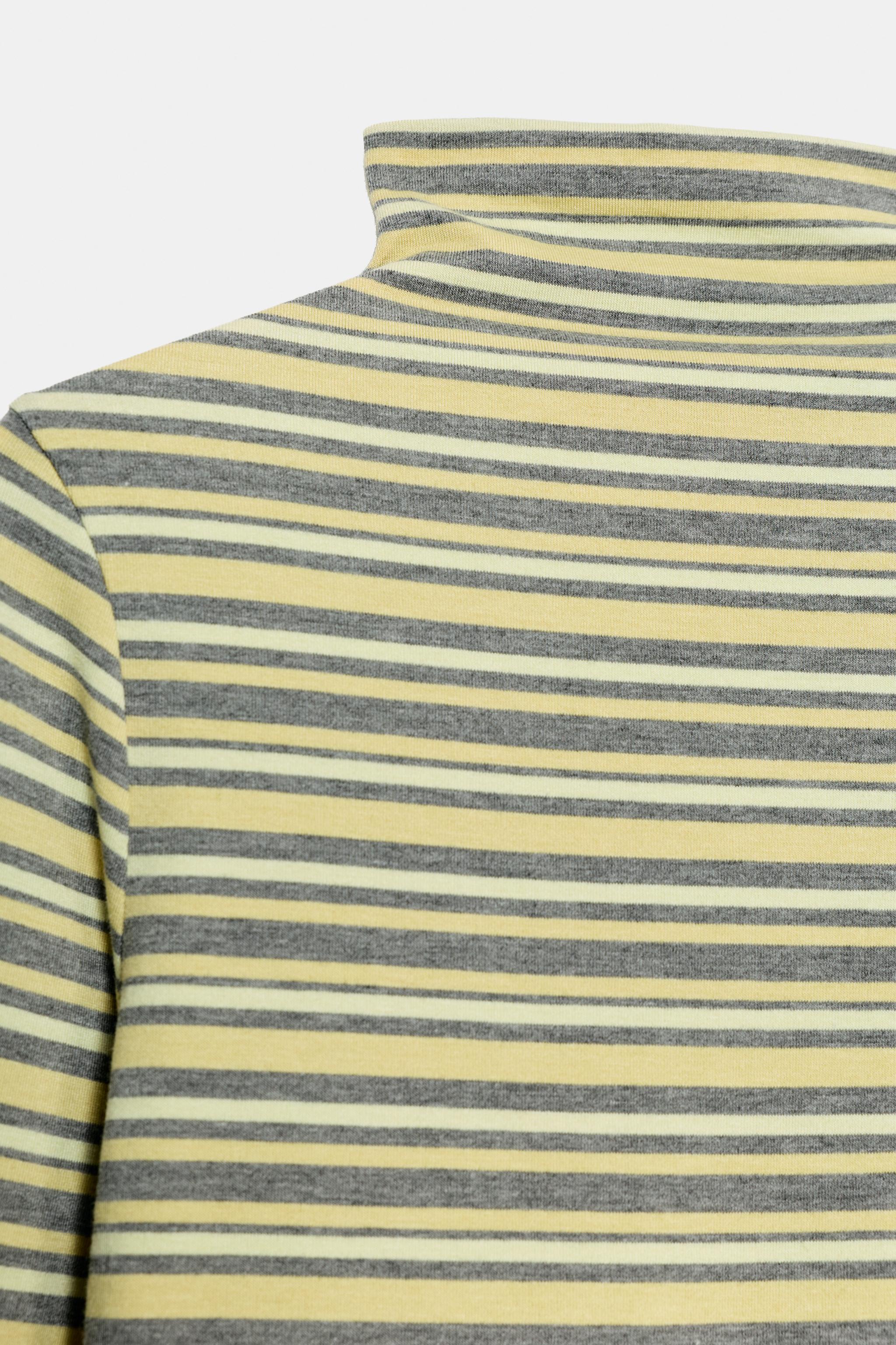 STRIPED MOCK NECK T-SHIRT