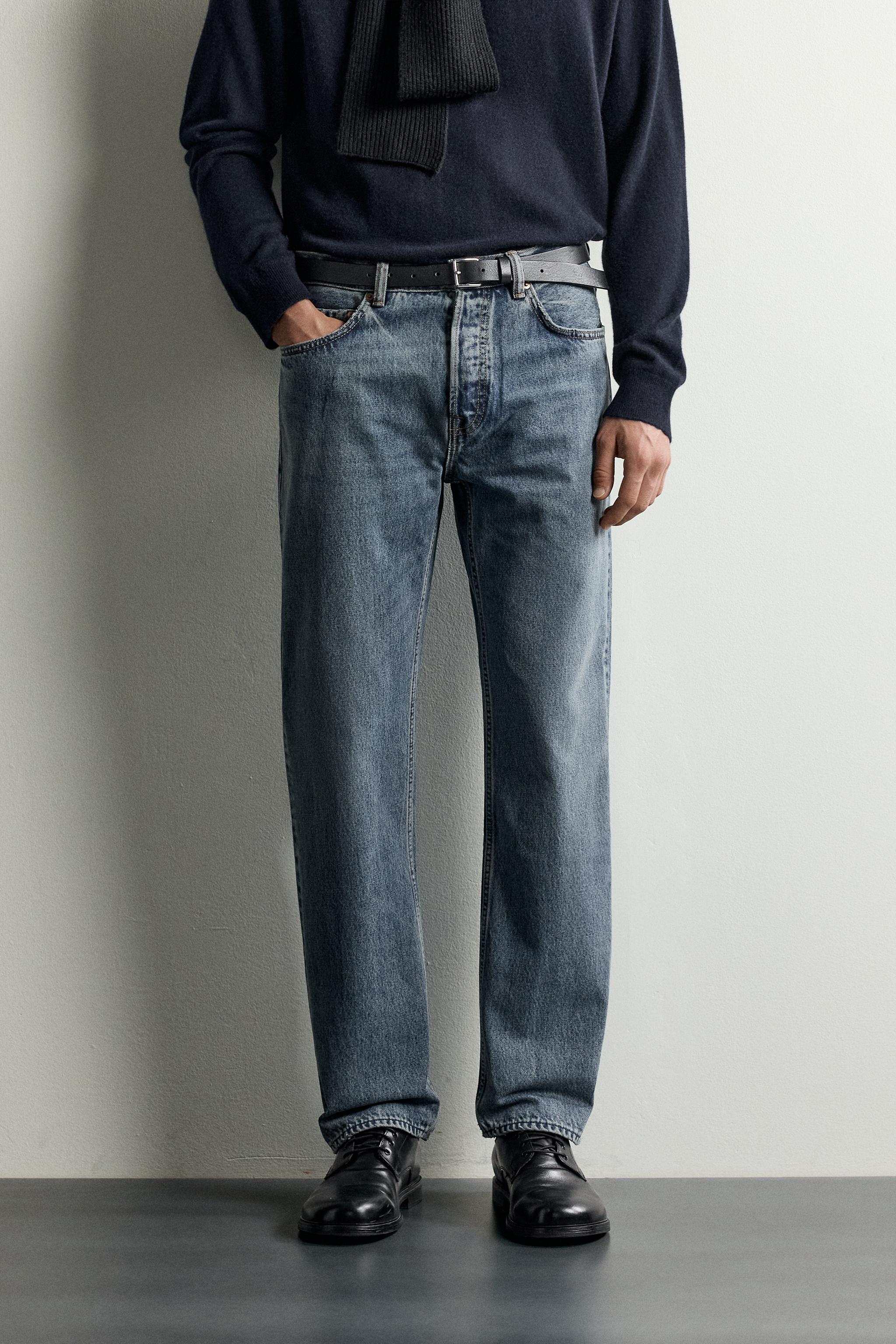 STRAIGHT-FIT JEANS
