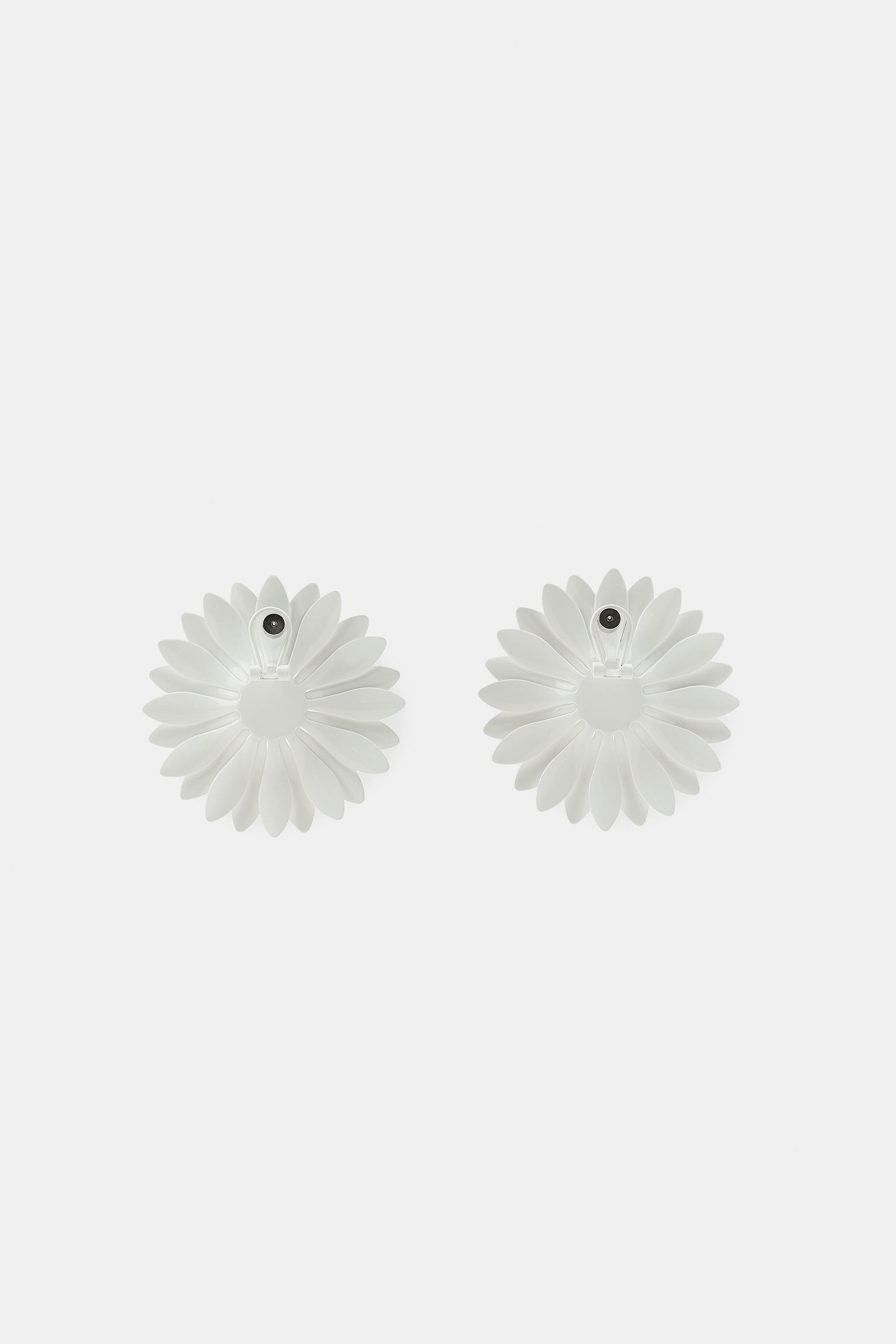 Zara White acetate Floral Earrings Zara White Enameled Flower Earrings New | Mercari main image 2