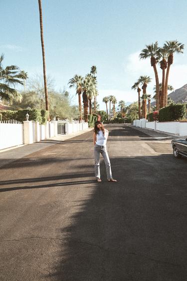 JEANS TRF مستقيم بسرج عال - رمادي الخاص بـ Zara