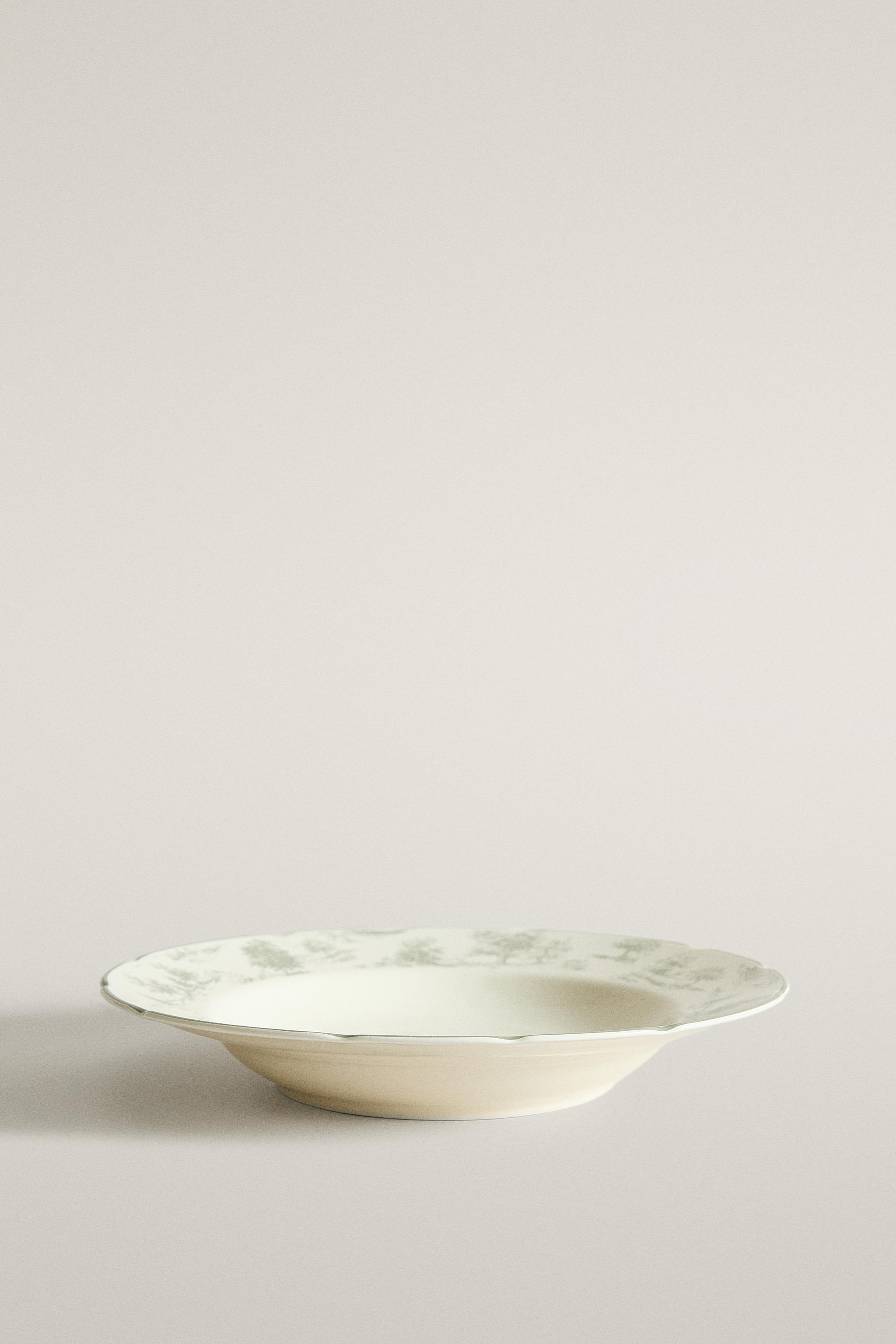 TOILE PORCELAIN SOUP PLATE