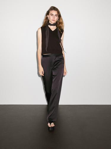 Chaleco cuello pico 100% cashmere - Visón vigoré de Zara - Imagen 0