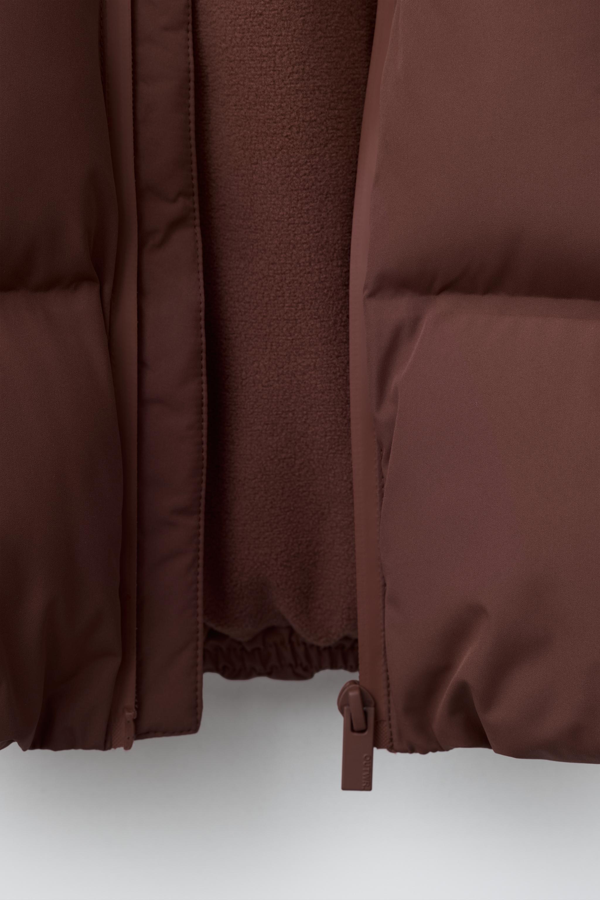 MANTEAU MATELASSÉ À CAPUCHE DÉPERLANT