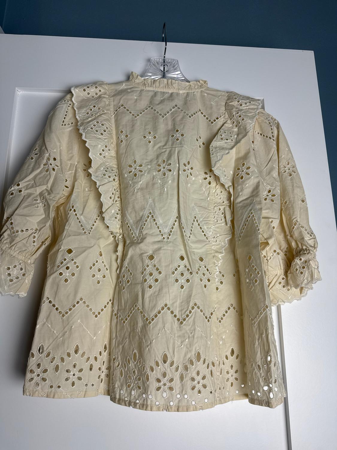 CUERPO BORDADOS PERFORADOS - Image 2