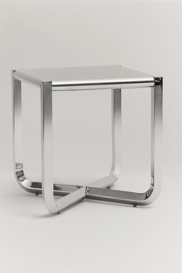 THE VANESIO STOOL — Steel 2