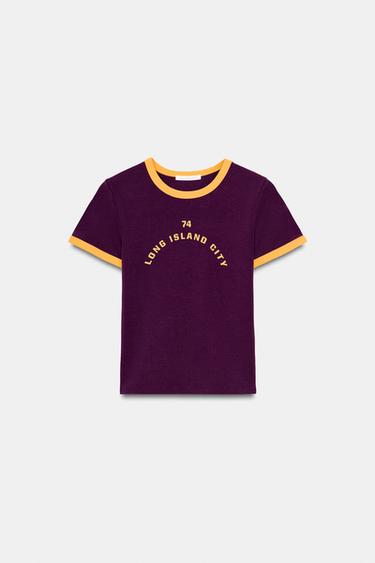 Zaras T-SHIRT MED TEXT - Vinfärgad