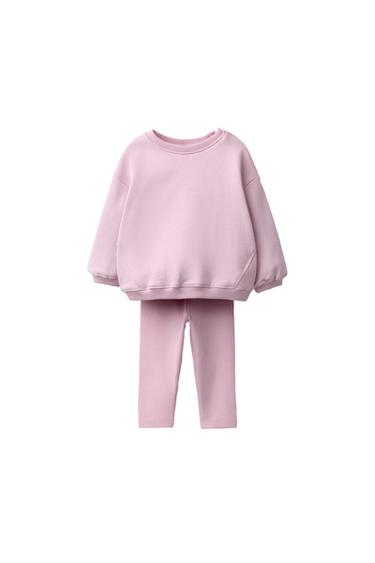 ТАҢБАШАСЫ БАР СВИТШОТ ЖӘНЕ ТЕГІС ЛЕГГИНС ЖИНАҒЫ - Қызғылт Zara компаниясынан