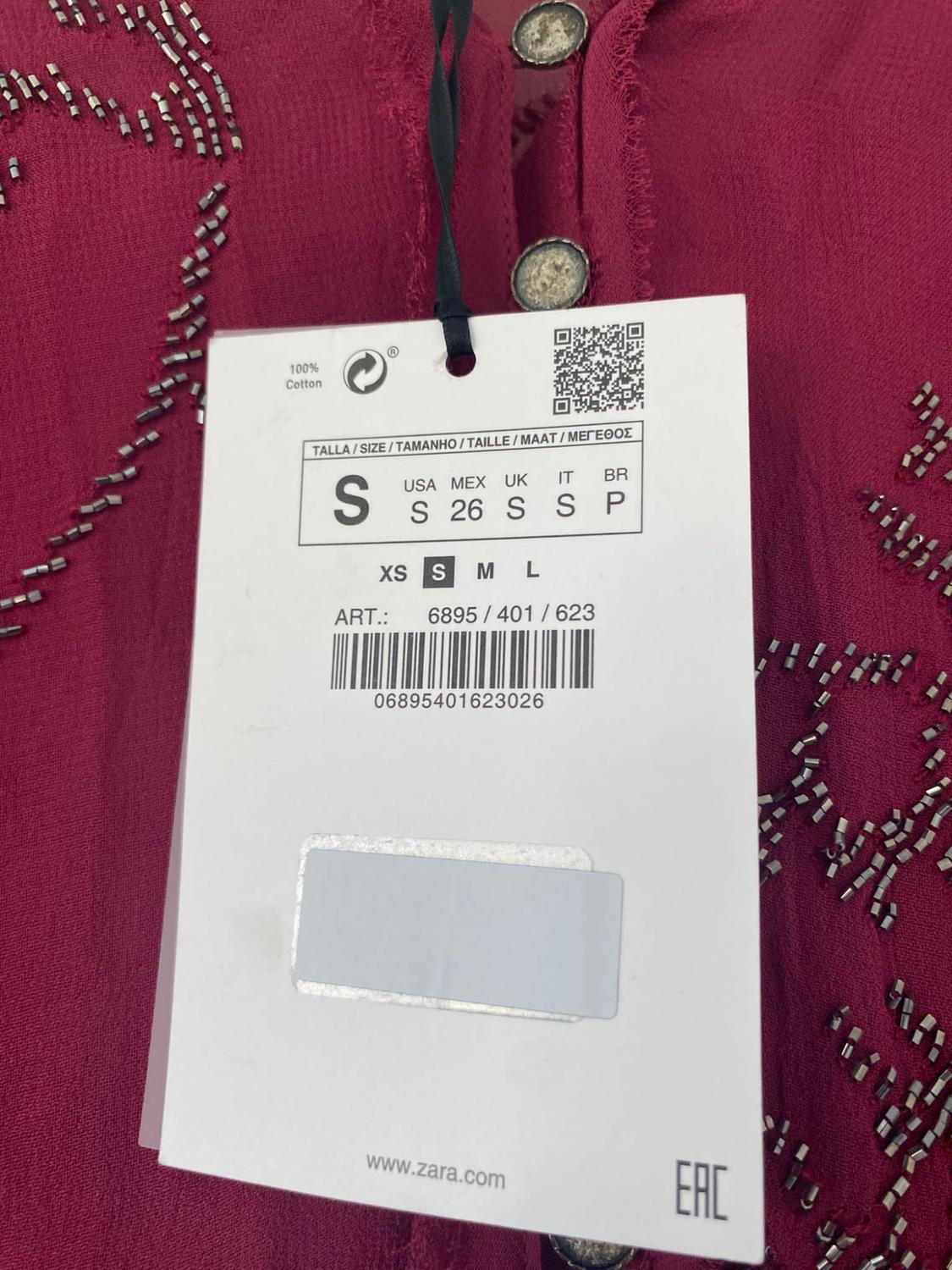 LIMITED EDITION SEMI-SHEER BLOUSE WITH APPLIQUÉS - Image 3