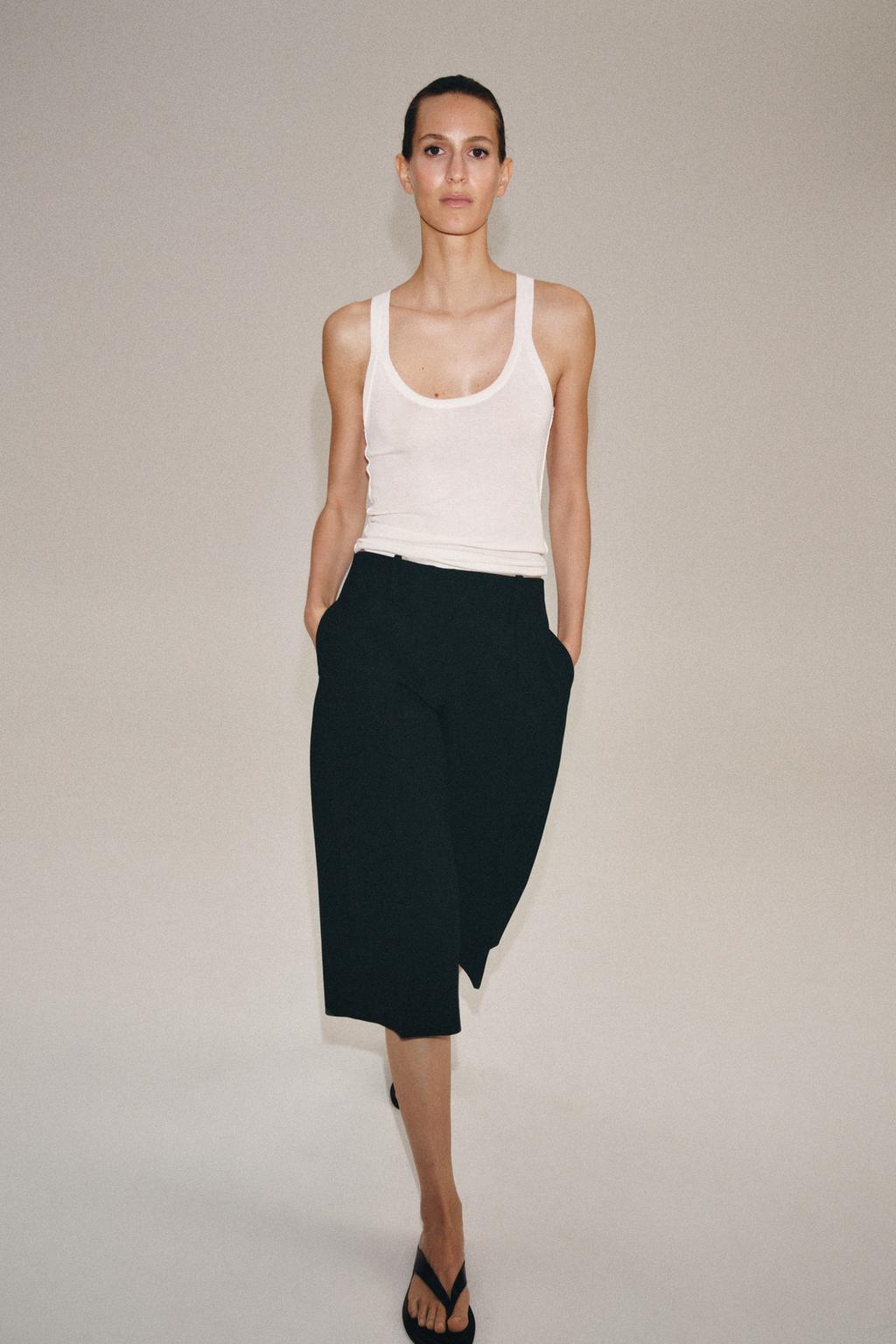 ZW COLLECTION STRAIGHT PLEATED BERMUDA SHORTS