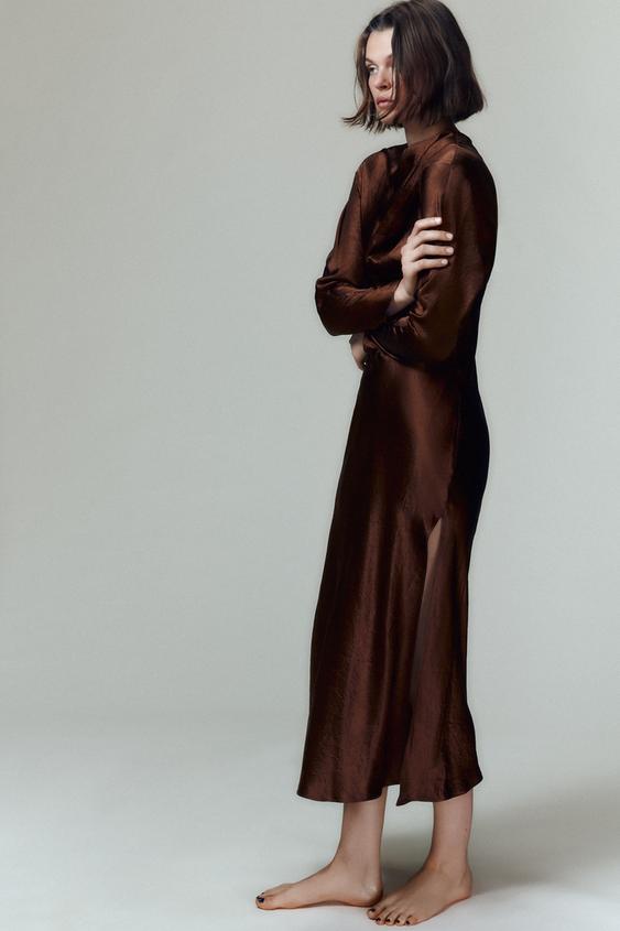 WRINKLED PLEATED MIDI DRESS