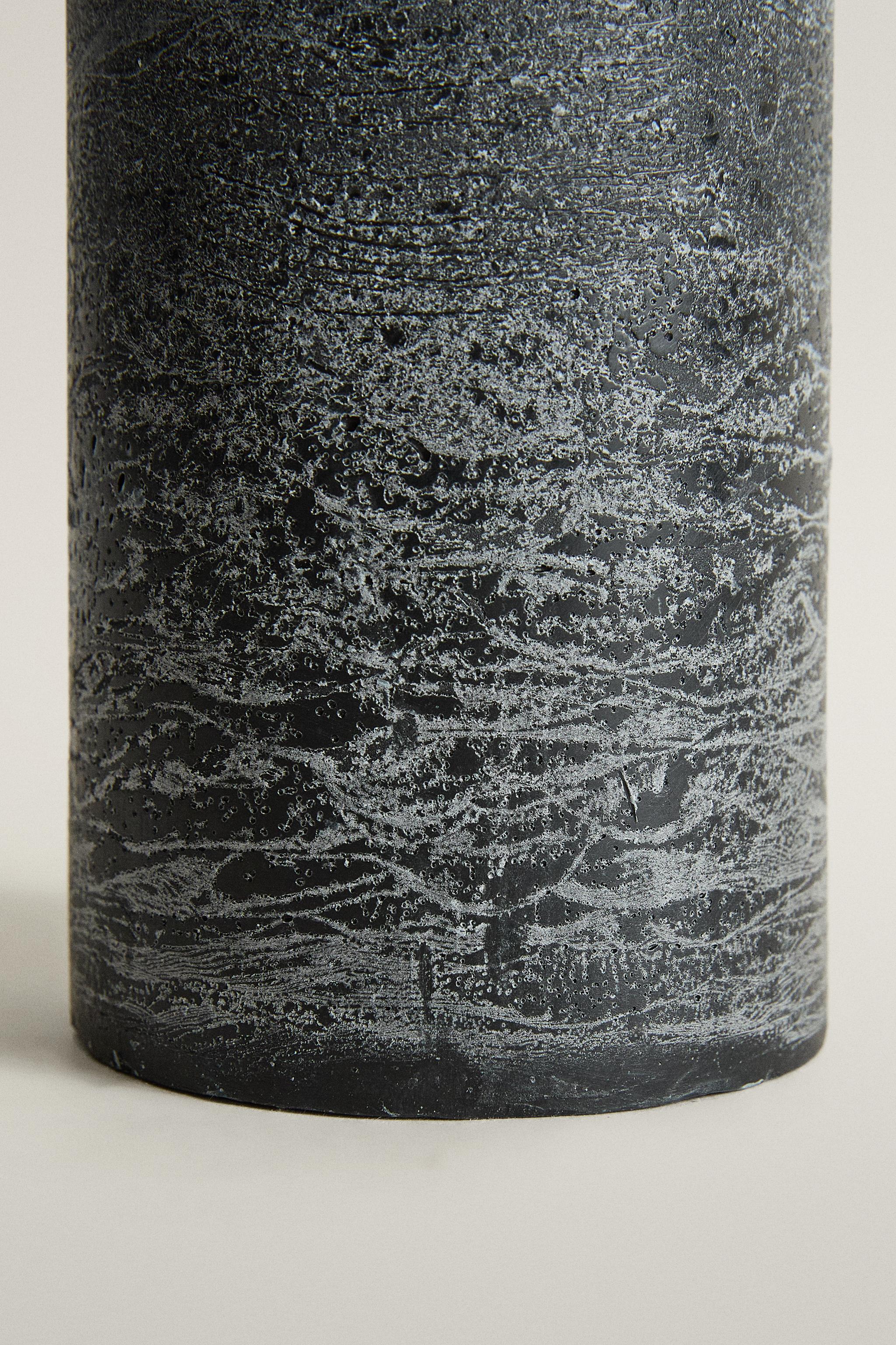 (500 G) BOUGIE PARFUMÉE CYLINDRIQUE WINTER CYPRESS