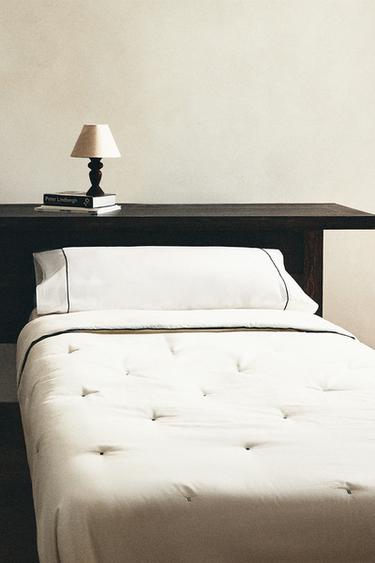 TRAPUNTA IN SATIN IMPUNTURATA - Ecrù / Nero di Zara