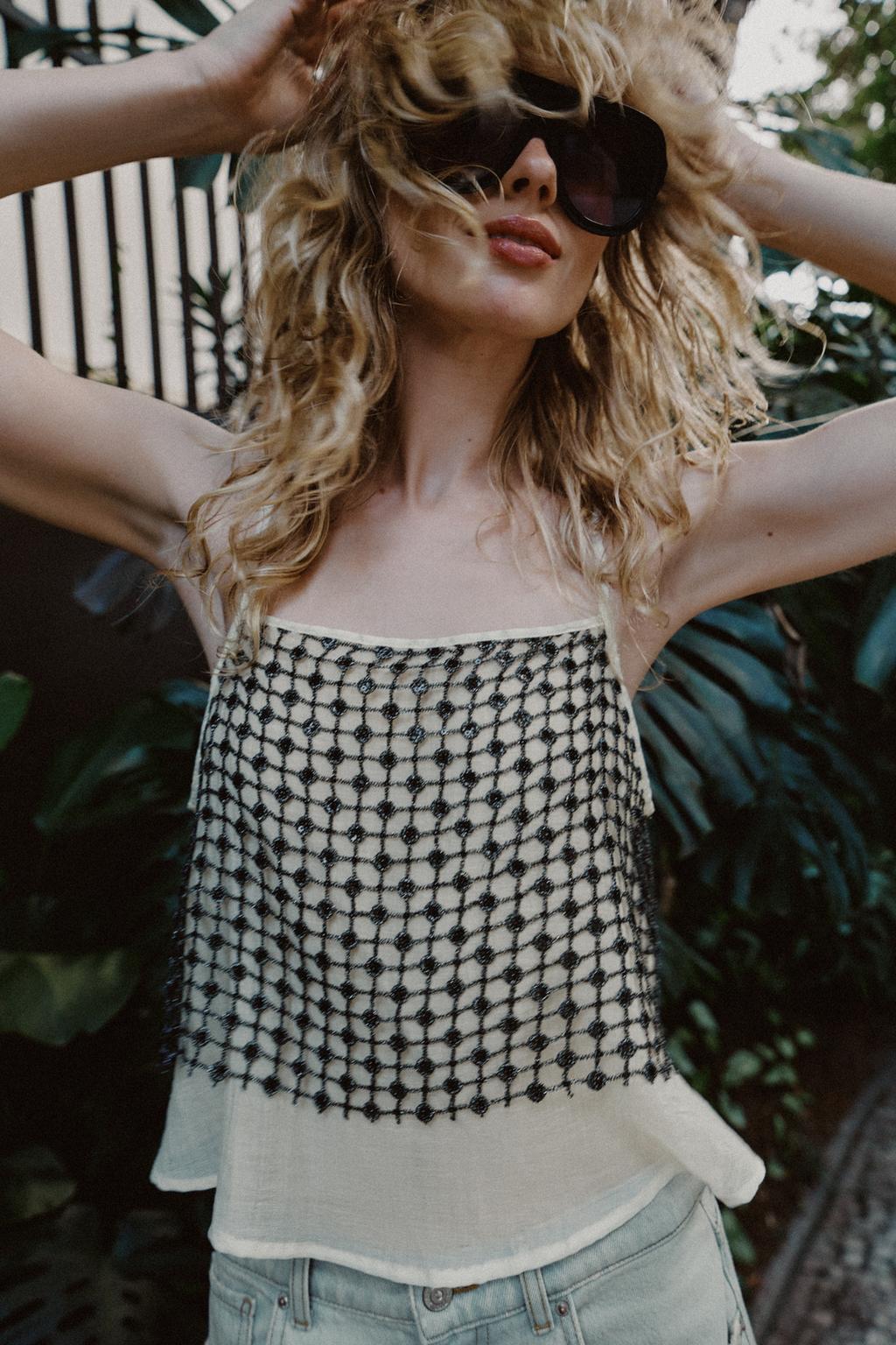 METALLIC THREAD SEQUIN TOP