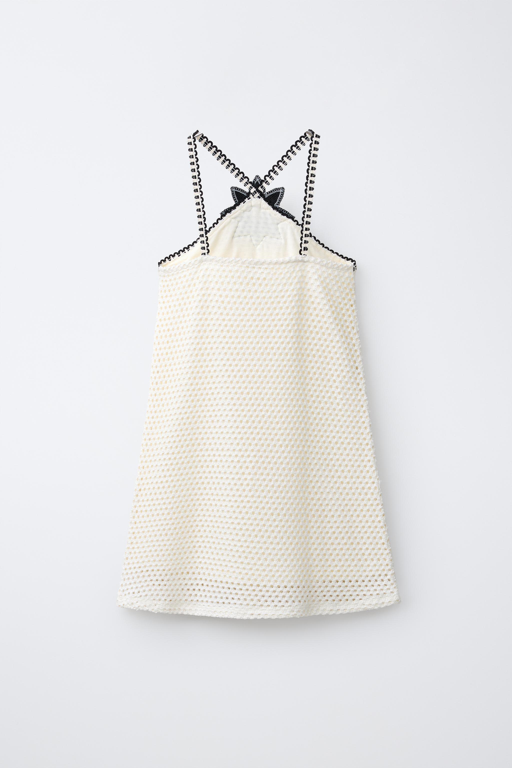 FLORAL CROCHET KNIT DRESS