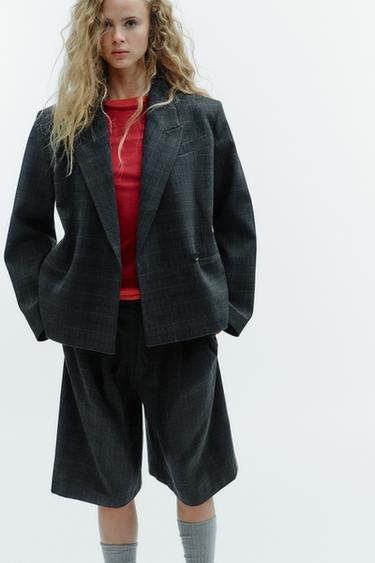 BERMUDA LARGA CUADROS PLIEGUE - Gris vigoré de Zara