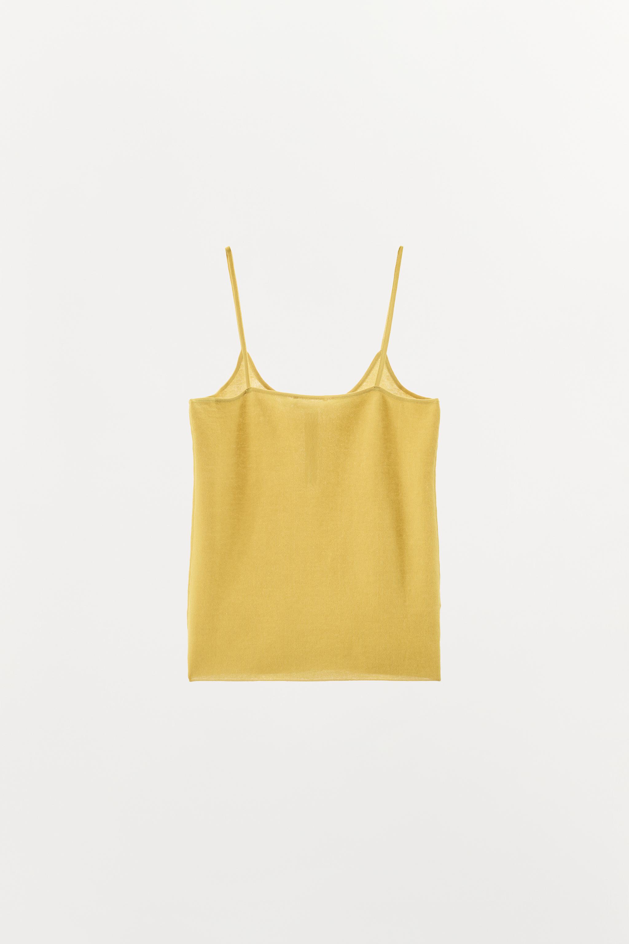 TOP EN MAILLE À BRETELLES