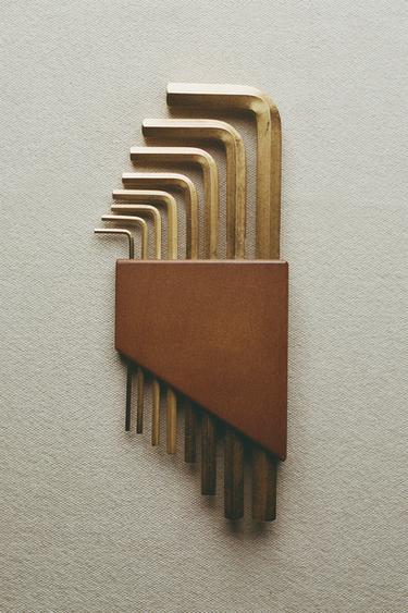 SET OF 8 STEEL ALLEN KEYS WITH WOODEN STAND - Golden by Zara