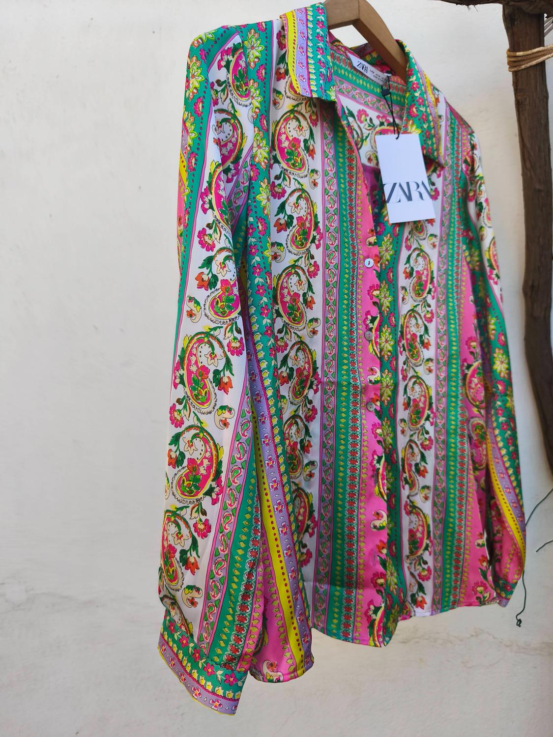 PRINTED SHIRT WITH A SATIN FINISH - Image 8