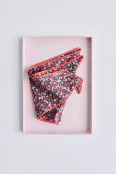 Zara MARAMA SA CVETNIM DEZENOM OD LIBERTY TKANINE – Ružičasta