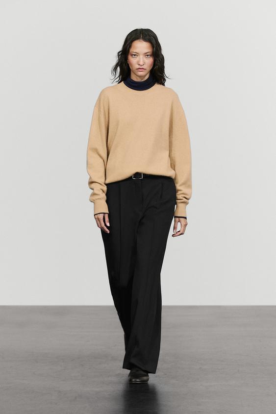 Pantalón fluido detalle pliegues - Negro de Zara - Imagen 0