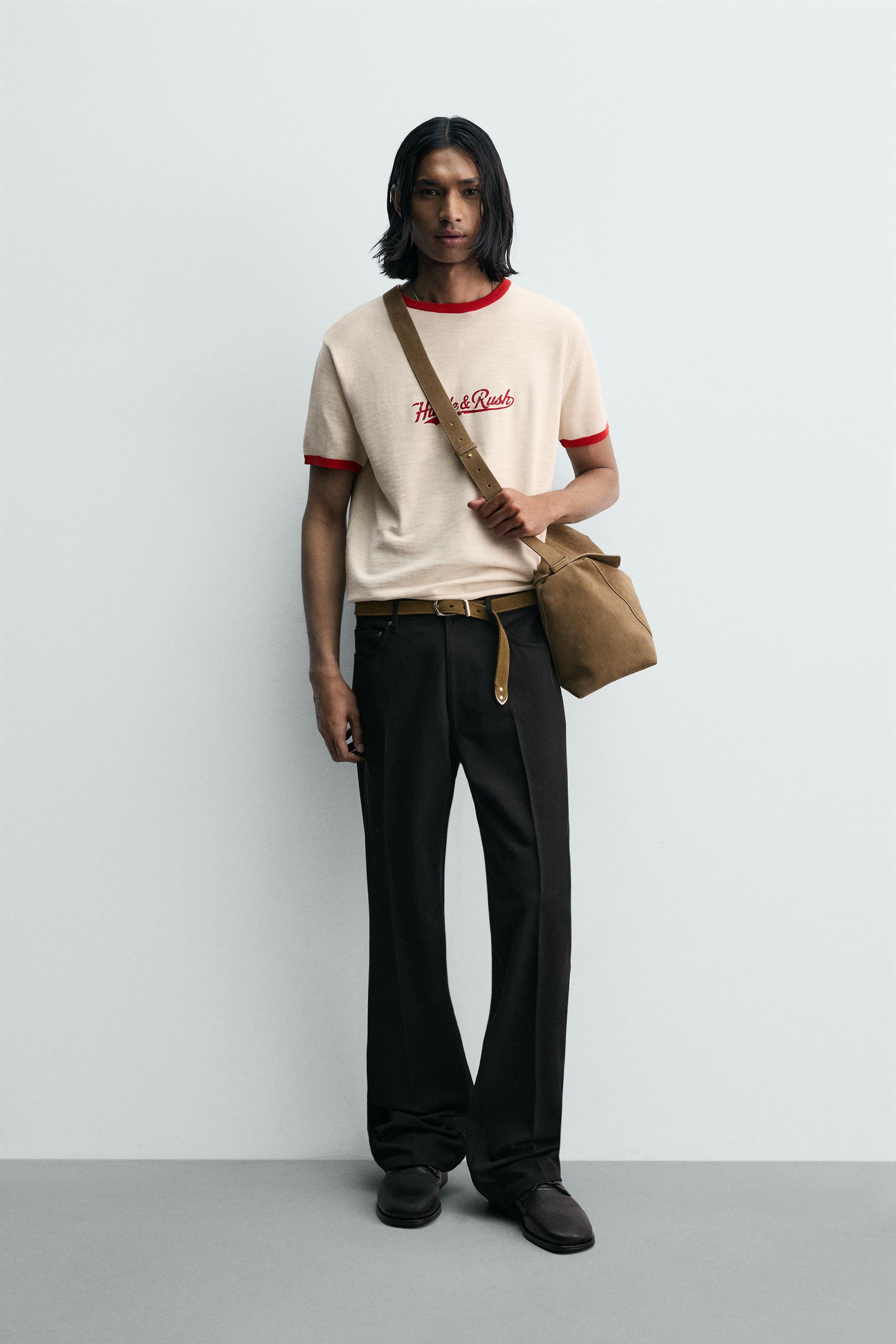 T-SHIRT EN MAILLE CONTRASTE AVEC INSCRIPTION