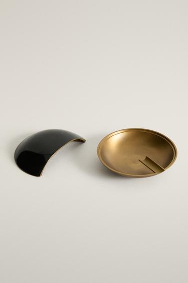 LACQUERED BRASS ASHTRAY — Black gold 2